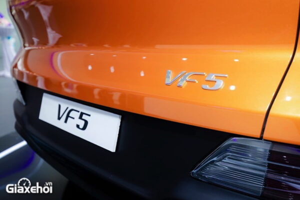 Vinfast VF5 Plus 2023: Giá lăn bánh ưu đãi, Đánh giá xe & Thông số